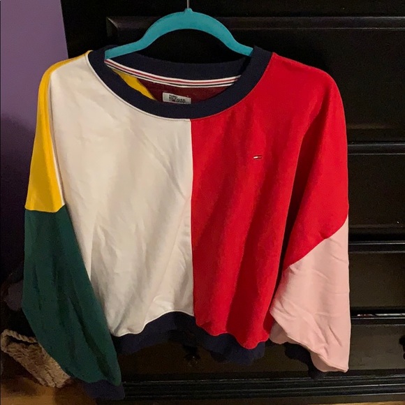 Tops - tommy shirt!